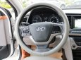 Hyundai Elantra 1.6MT  2016 - Bán xe Hyundai Elantra 1.6MT 2016, màu trắng