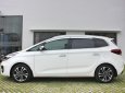 Kia Rondo GAT 2017 - Cần bán Kia Rondo GAT năm sản xuất 2017, màu trắng, giá 658tr