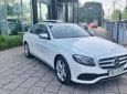 Mercedes-Benz E class  E250 AT  2018 - Cần bán lại xe Mercedes E250 AT 2018, màu trắng, xe nhập