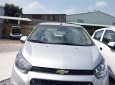 Chevrolet Spark LT 2018 - Bán Chevrolet Spark LT năm sản xuất 2018, màu bạc