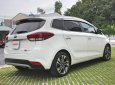 Kia Rondo GAT 2017 - Cần bán Kia Rondo GAT năm sản xuất 2017, màu trắng, giá 658tr