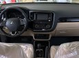 Mitsubishi Outlander 2018 - Bán Mitsubishi Outlander 2.0CVT Premium, giá ưu đãi, khuyến mãi lớn, hỗ trợ vay vốn đến 90% giá xe. Liên hệ: 0981.267.096