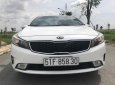 Kia Cerato 1.6 2017 - Bán xe Kia Cerato 1.6 MT 2017, hỗ trợ góp giá thương lượng