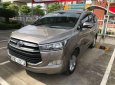 Toyota Innova   2017 - Bán nhanh Toyota Innova 2017, số tự động, màu đồng