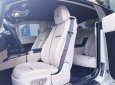 Rolls-Royce Wraith 2016 - Cần bán gấp Rolls-Royce Wraith sản xuất 2016, màu trắng xe nhập