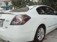 Nissan Altima   2.5S AT  2010 - Cần bán Nissan Altima 2.5S AT 2010, màu trắng như mới