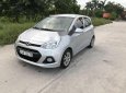 Hyundai i10 2014 - Bán Hyundai i10 2014, màu bạc xe gia đình