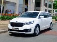 Kia Sedona 2.2L DAT 2018 - Bán xe Kia Sedona cửa lùa tự động sản xuất 2018, giá ưu đãi tháng 7