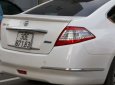 Nissan Teana   2.0 AT  2009 - Cần bán gấp Nissan Teana 2.0 AT đời 2009, màu trắng, nhập khẩu nguyên chiếc