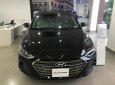 Hyundai Elantra 2018 - Hyundai Elantra 2.0 AT màu đen, chỉ cần 200tr nhận xe