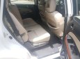 Honda Stream 2.0 2004 - Bán xe Honda Stream 2.0 sản xuất năm 2004, màu trắng xe gia đình