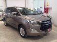 Toyota Innova   E 2017 - Bán Toyota Innova E sản xuất năm 2017, màu nâu, giá tốt