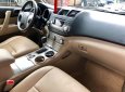 Toyota Highlander LE 2011 - Bán xe Toyota Highlander năm 2011 màu vàng cát, 1 tỷ 179 triệu, xe nhập khẩu