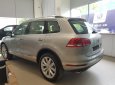 Volkswagen Touareg GP 2016 - Bán Volkswagen Touareg GP, màu xám (ghi), nhập khẩu, giá cực tốt. LH: 0901933522 Vy