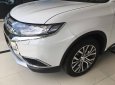 Mitsubishi Outlander 2018 - Mitsubishi Outlander 2.4 nhận quà tặng lên đến 15 triệu khi ký hợp đồng, LH 0907.578.118