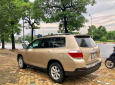 Toyota Highlander LE 2011 - Bán xe Toyota Highlander năm 2011 màu vàng cát, 1 tỷ 179 triệu, xe nhập khẩu