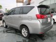 Toyota Innova 2.0 E MT 2016 - Cần bán xe Toyota Innova 2.0 E MT năm 2016, màu bạc, biển Hà Nội, 699 triệu