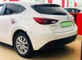 Mazda 3 1.5AT 2015 - Bán ô tô Mazda 3 1.5AT 2015, màu trắng xe gia đình, giá tốt