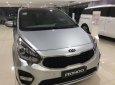 Kia Rondo 2018 - Cần bán xe Kia Rondo đời 2018, màu bạc, giá chỉ 609 triệu