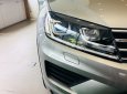 Volkswagen Touareg 2015 - Bán Volkswagen Touareg màu bạc xe nhập, Giá tốt nhất thị trường hiện nay. Giảm mạnh 369 triệu, hotline: 0942050350