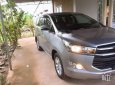 Toyota Innova 2017 - Bán Toyota Innova năm sản xuất 2017, màu xám