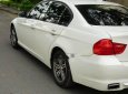 BMW 3 Series  320i 2010 - Bán xe BMW 3 Series 320i 2010, màu trắng, giá 580tr