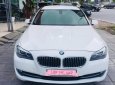 BMW 5 Series 520i 2012 - Bán BMW 520i sx và đăng kí 2012, màu trắng, nội thất đen cực sang