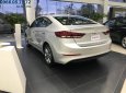 Hyundai Elantra 2018 - Bán xe Elantra 2.0 số tự động màu bạc, xe giao ngay trong ngày, nhiều ưu đãi