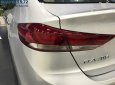 Hyundai Elantra 2018 - Bán xe Elantra 2.0 số tự động màu bạc, xe giao ngay trong ngày, nhiều ưu đãi