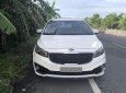 Kia Sedona GAT 2015 - Bán Kia Sedona 2015 màu trắng, số tự động