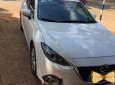 Mazda 3 2015 - Cần bán lại xe Mazda 3 năm sản xuất 2015, màu trắng, giá 610tr