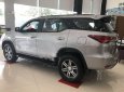 Toyota Fortuner   2018 - Cần bán xe Toyota Fortuner sản xuất 2018, màu bạc