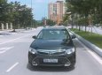 Toyota Camry 2.0 2015 - Cần bán gấp Toyota Camry 2.0 năm sản xuất 2015, màu đen, 859tr