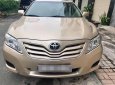 Toyota Camry LE 2010 - Bán xe Toyota Camry LE đời 2010, màu vàng