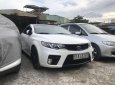 Kia Cerato Koup 2.0 2010 - Bán xe Kia Cerato Koup 2.0 năm 2010, màu trắng, nhập Hàn