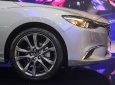 Mazda 6 2018 - Cần bán Mazda 6 2.0 Premium 2018, chỉ với 283 triệu nhận xe ngày hotline 0932505522