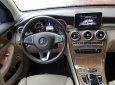 Mercedes-Benz GLC-Class 250 4matic 2016 - Mercedes-Benz GLC-Class 250 4matic đời 2016, màu đỏ xe gia đình đi rất giữ gìn test hãng thoải mái. Hỗ trợ bank 70%