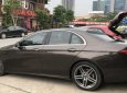 Mercedes-Benz E class E300 2017 - Bán xe Mercedes E300 đời 2017, màu nâu, còn bảo hành chính hãng