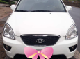 Kia Carens 2014 - Em cần ra xe Kia Carens sx 2014, máy xăng, giá 380tr, chạy 76 ngàn cây, gía còn thương lượng, LH em 0937875226