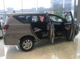 Toyota Innova 2018 - Bán xe Toyota Innova sản xuất 2018, màu bạc, giá tốt