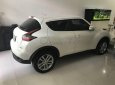 Nissan Juke 2015 - Cần bán gấp Nissan Juke sản xuất năm 2015, màu trắng chính chủ giá cạnh tranh