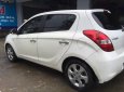 Hyundai i20 2009 - Gia đình bán Hyundai i20 đời 2009, màu trắng, nhập khẩu 