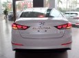 Hyundai Elantra AT 2018 - Hyundai Tây Ninh cần bán Hyundai Elantra AT sản xuất 2018, màu trắng, giá chỉ 655 triệu