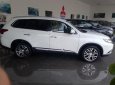 Mitsubishi Outlander 2.0 CVT Premium 2018 - Cần bán Mitsubishi Outlander 2.0 CVT Premium đời 2018, màu trắng