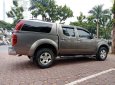 Nissan Navara LE 2.5MT 4WD 2013 - Bán xe Nissan Navara LE 2.5MT 4WD năm 2013, màu xám, xe nhập chính chủ