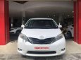 Toyota Sienna 2010 - Bán Toyota Sienna năm sản xuất 2010, màu trắng xe gia đình