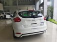 Ford Focus 2018 - Cần bán xe Ford Focus năm sản xuất 2018, màu trắng