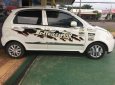 Chevrolet Spark  MT 2009 - Cần bán gấp Chevrolet Spark MT đời 2009, màu trắng   