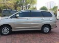 Toyota Innova MT 2013 - Gia đình cần bán Innova 2013, số sàn, màu vàng cát, còn đẹp như mới