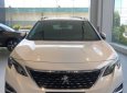 Peugeot 3008 TURBO TĂNG ÁP 2018 - Cần bán xe Peugeot 3008 Turbo Tăng Áp đời 2018, màu trắng